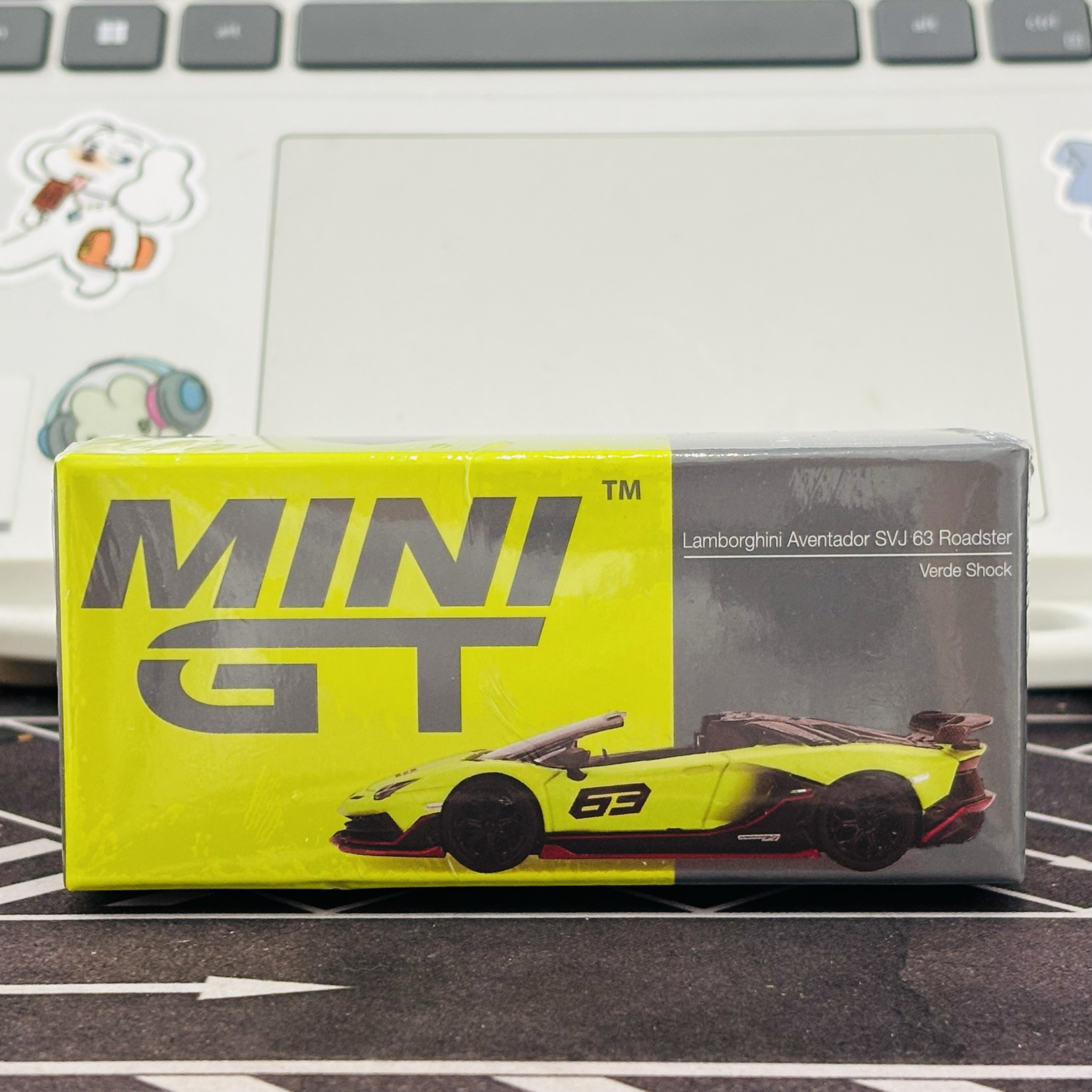 MINIGT 1:64 #887 兰博基尼 SVJ 63号 绿色 合金汽车模型