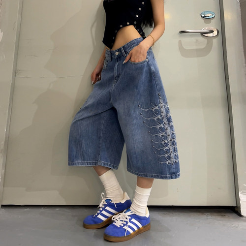 2026女美式刺绣铆钉牛仔七分裤