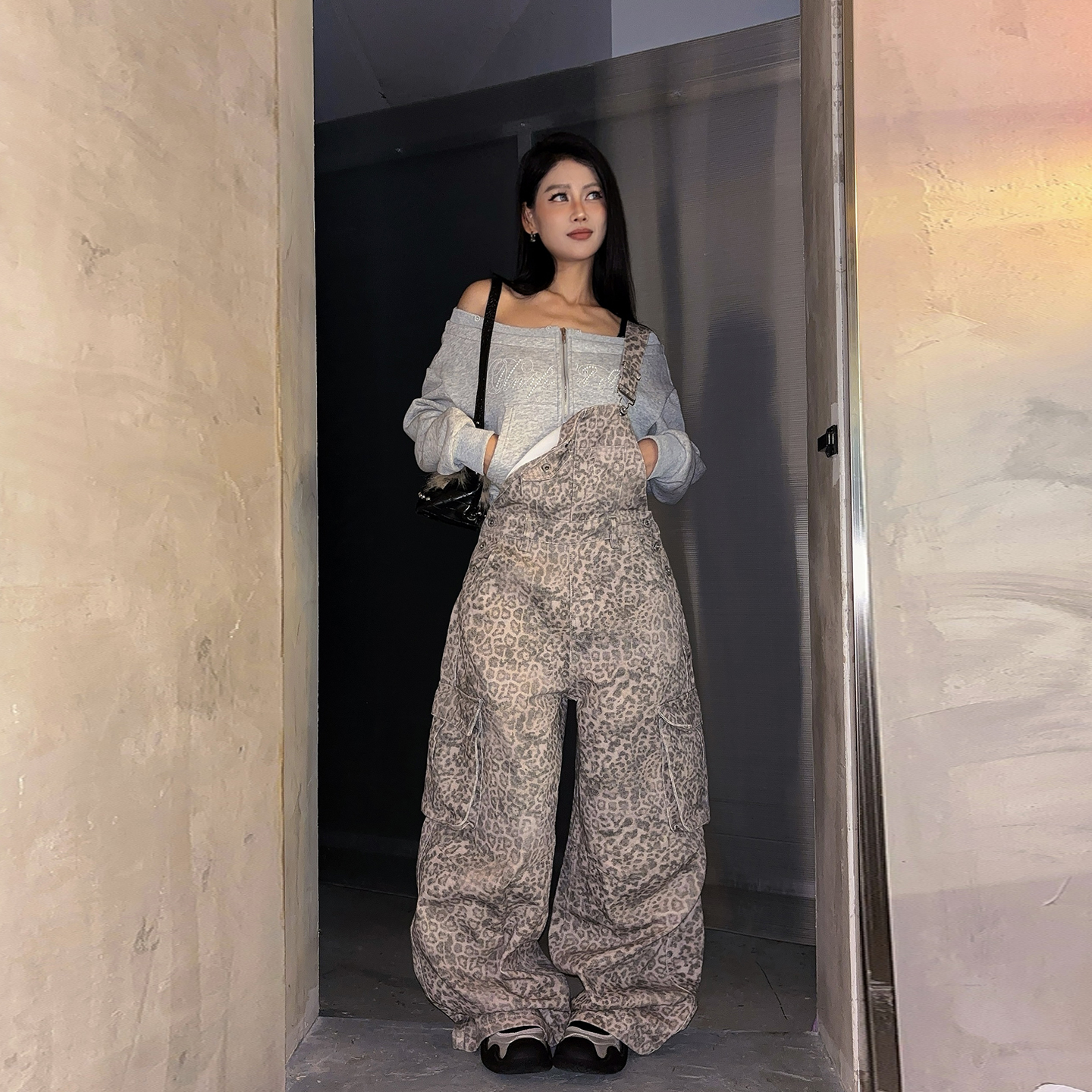 2025新款女美式潮流复古豹纹背带