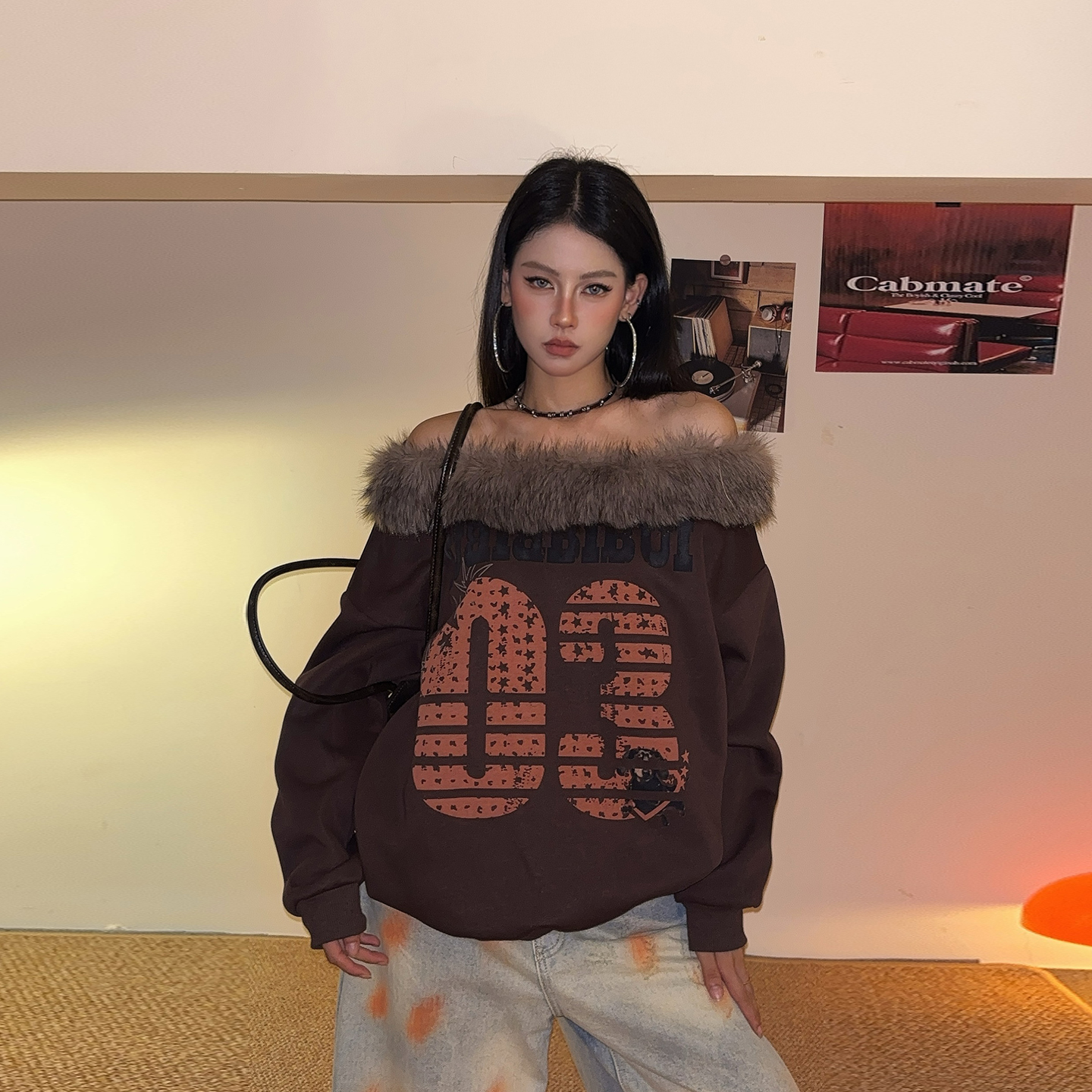 美式复古字母印花卫衣咖色