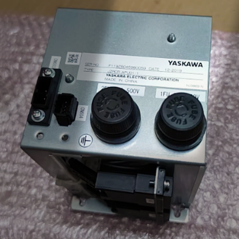 安川YASKAWA机器人YRC1000控制柜电源接通单元JZRCR-APU01-1现货