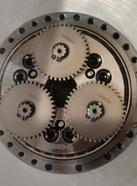 原装YASKAWA安川减速机HW0388208-A机器人DX100 ES165D S轴齿轮箱