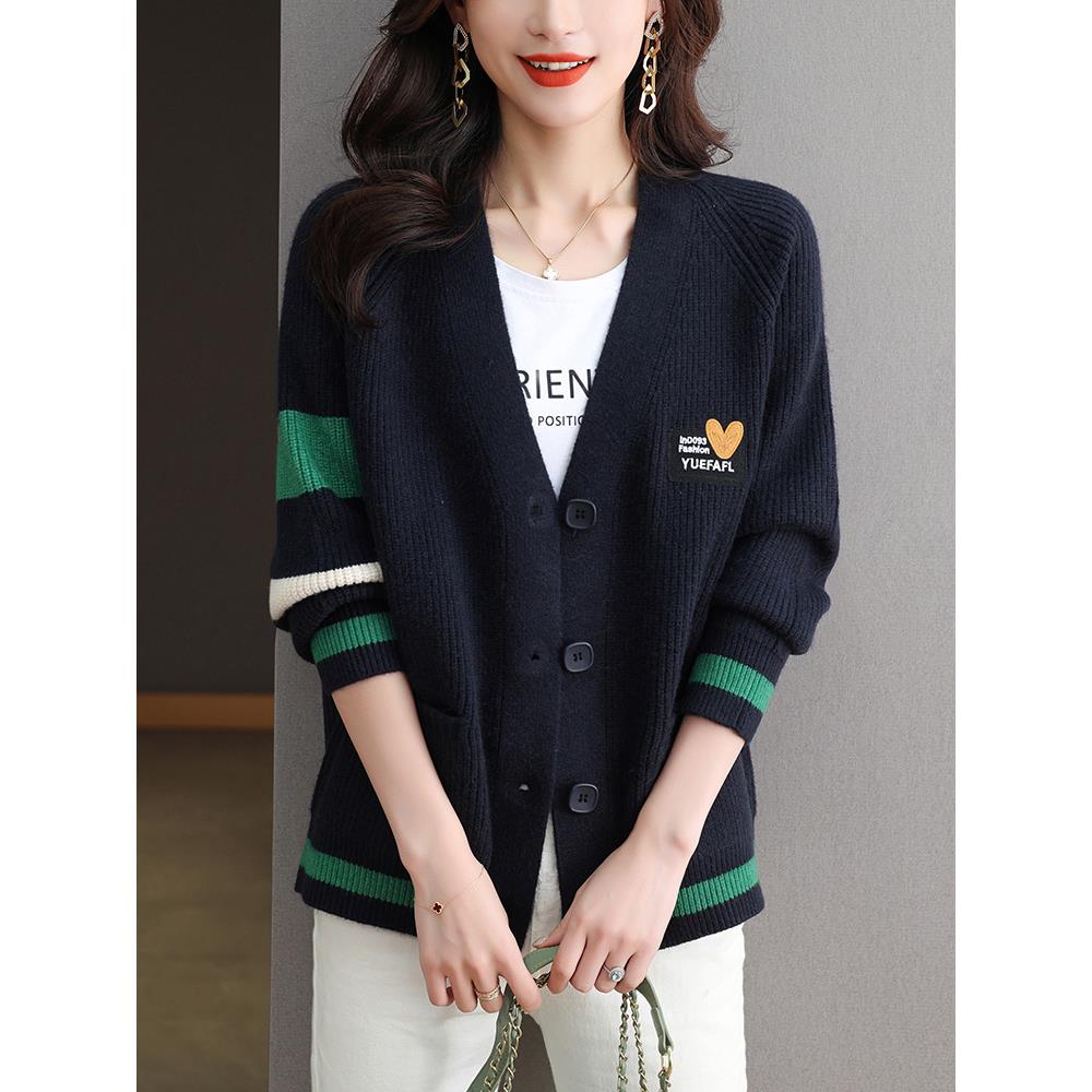 加码春季和秋季大码经典针织夹克的妇女2025初秋新热风格经典羊毛