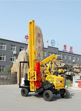 小四轮打桩机高速公路护栏打桩机波形护栏打桩机