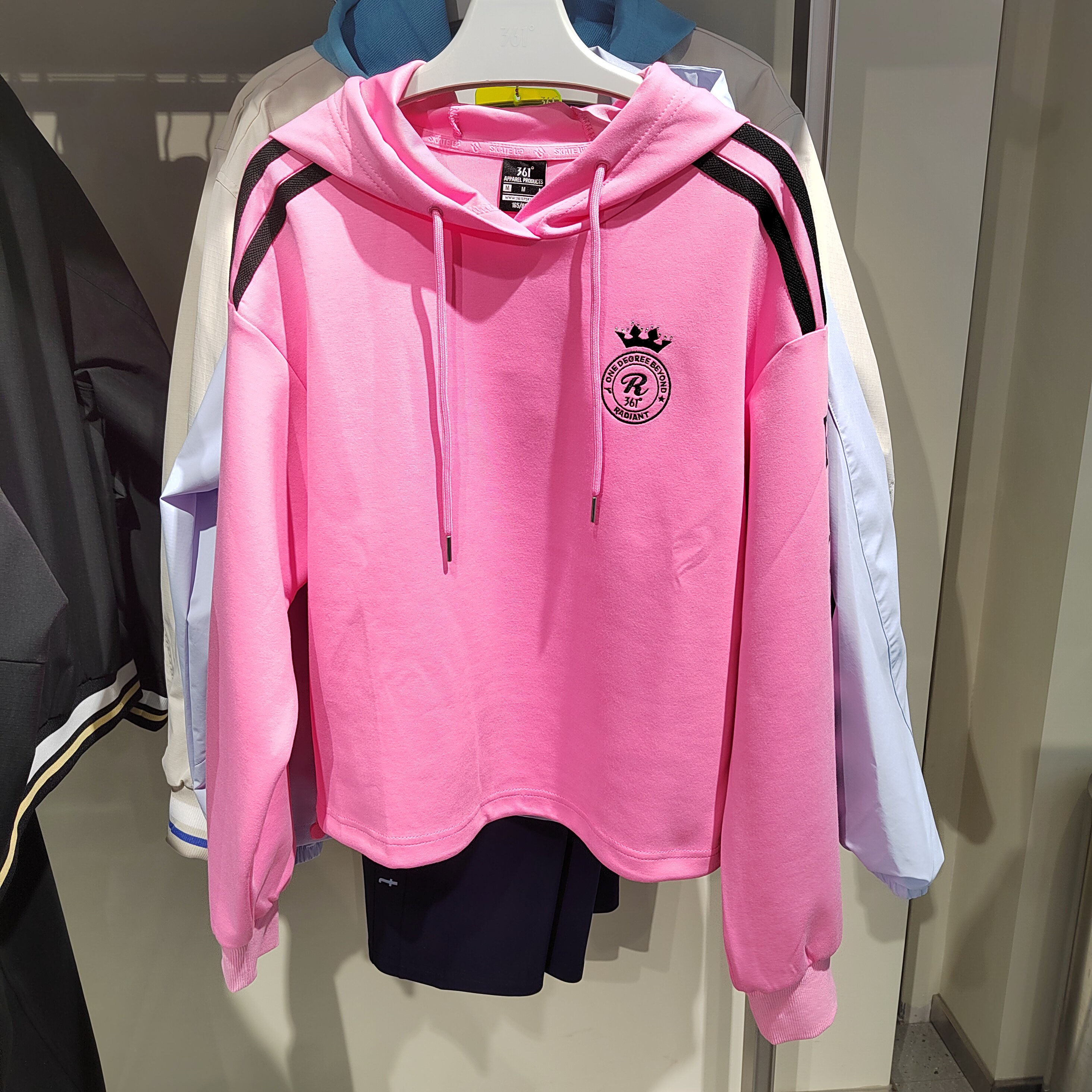 361度女士连帽套头运动卫衣图片