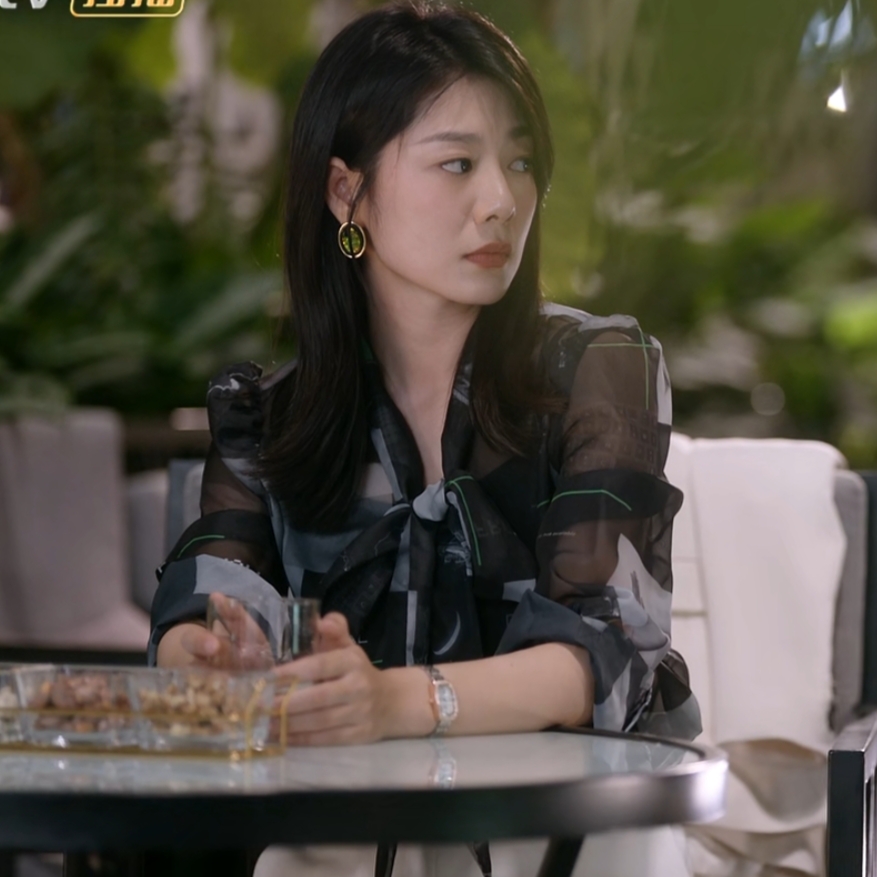 原版私藏浪漫王真儿饶静同款衬衫上衣蝴蝶结印花透视衬衣女衣服潮