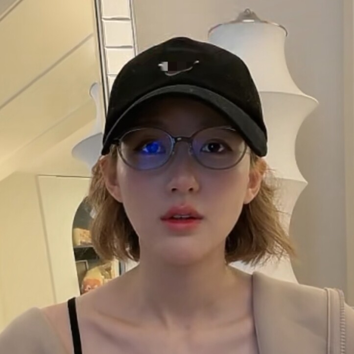 原版明星赵露思直播同款黑色帽子男女ins鸭舌帽印花遮阳棒球帽潮