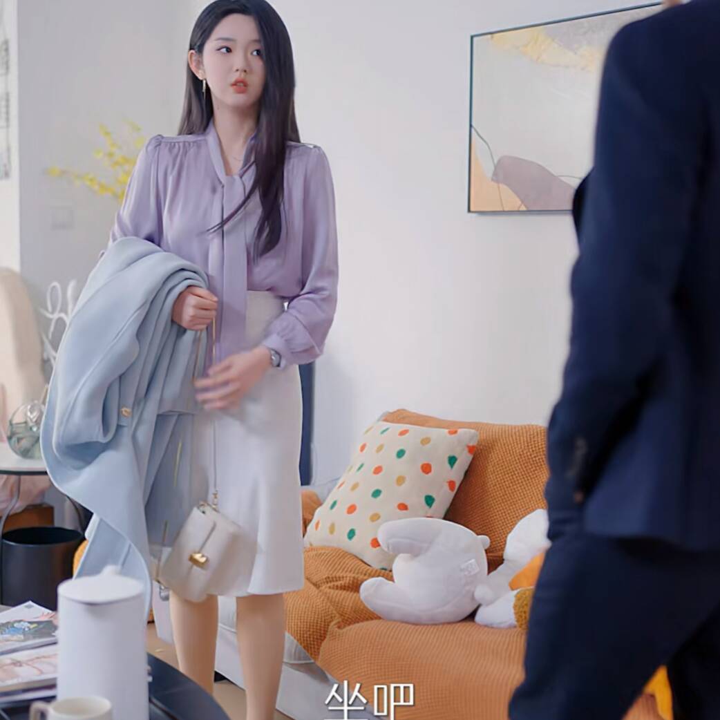 原版短剧夜色温柔温颜李柯以同款衬衫上衣v领气质衬衣女衣服潮