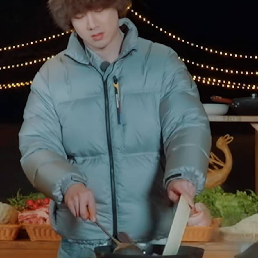 现在就出发3白敬亭同款羽绒服