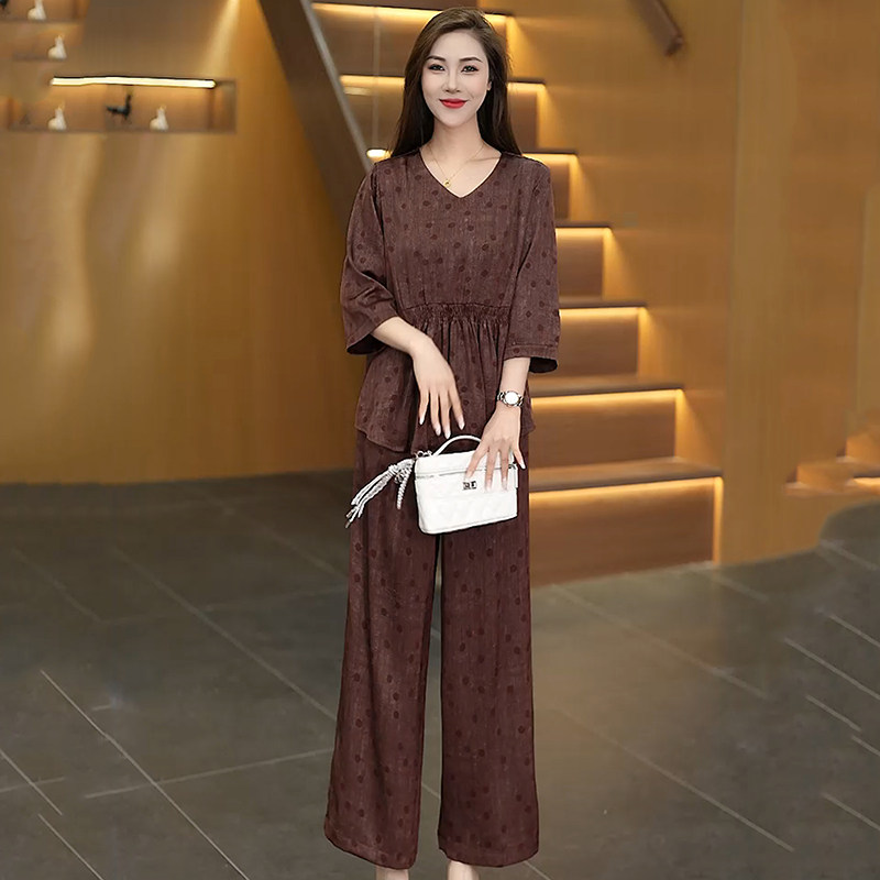 妈妈夏装新款高端洋气两件套装中老年女装贵夫人遮肚显瘦上衣裤子