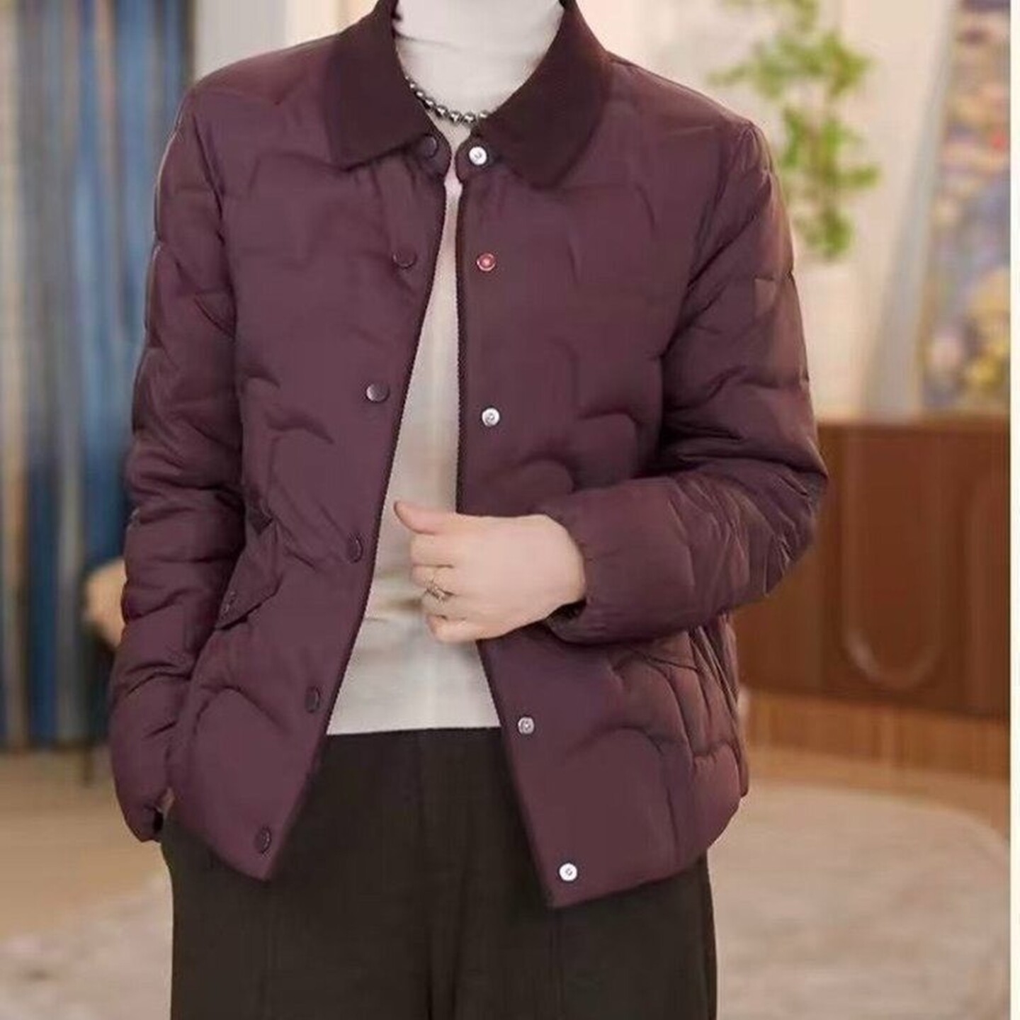 冬季妈妈装加厚保暖翻领短款棉衣