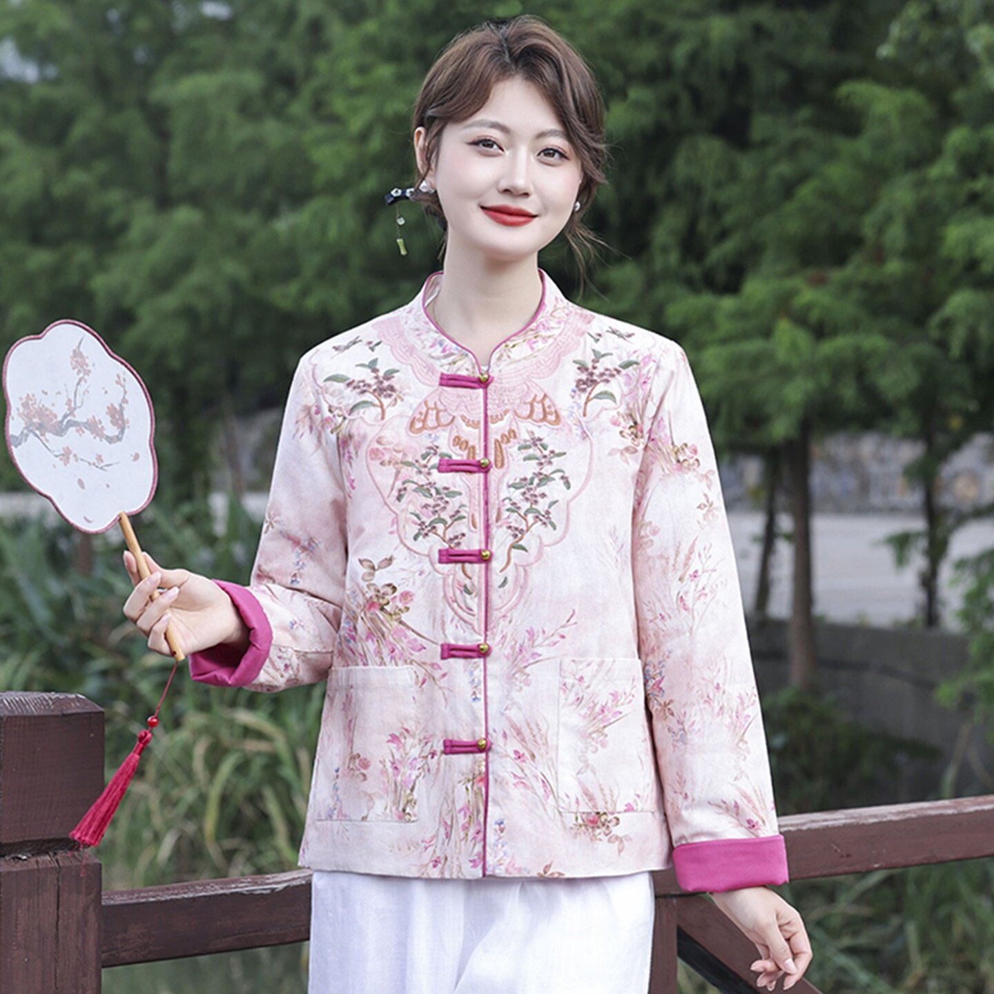 新中式国风盘扣加薄棉棉衣外套女秋冬新款高级感气质刺绣唐装上衣