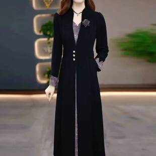 中老年妈妈春秋装假两件翻领连衣裙2025新款长袖中长款洋气裙子女