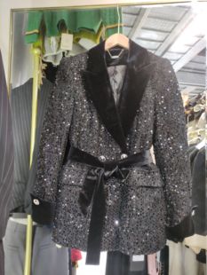 S码黑色亮片羽绒服收腰西装外套不退不换看好再拍