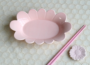 【新定价】日本花轮盘粉色陶瓷椭圆盘蛋形盘餐盘 烤箱洗碗机可用