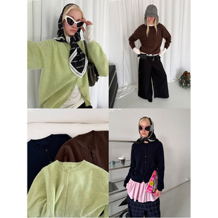 绒感合身毛衣开衫 Rockrio Rarelicold