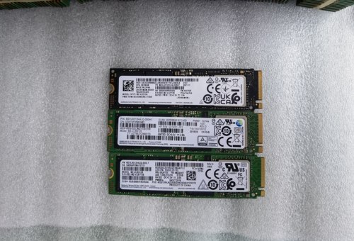 三星PM981a/PM9A1 M.2 NVMe固态硬盘512GB台式笔记本PCIe 4.0游戏