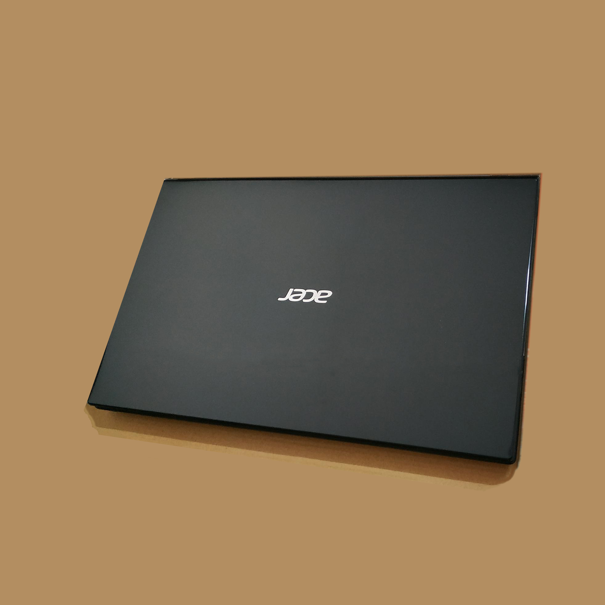 acer v3-551g  15.3寸四核笔记本A10-4600 4G 250G HD7660G 9.8新