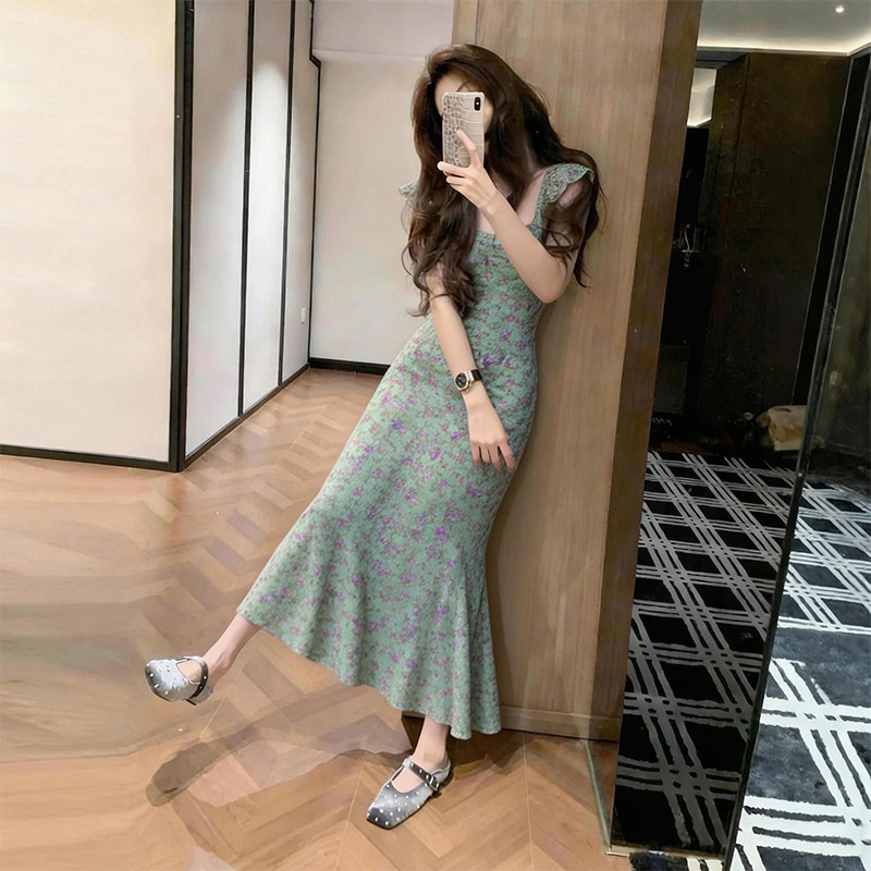 气质蓝色碎花小飞袖连衣裙女26夏大方得体小个子绝美巨好看长裙子