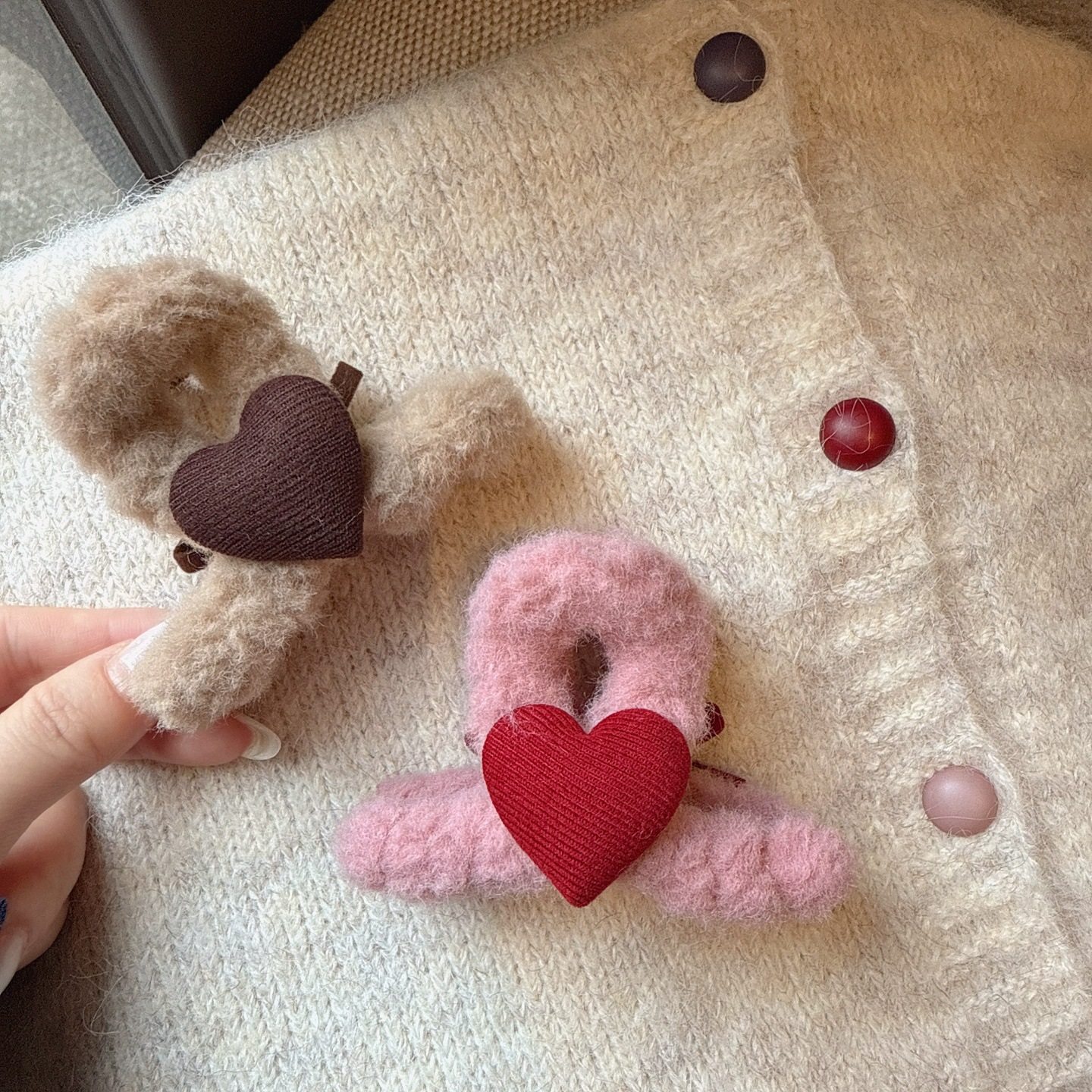 秋冬款AB面毛绒发夹气质爱心蝴蝶结抓夹后脑勺盘发鲨鱼夹半扎发卡