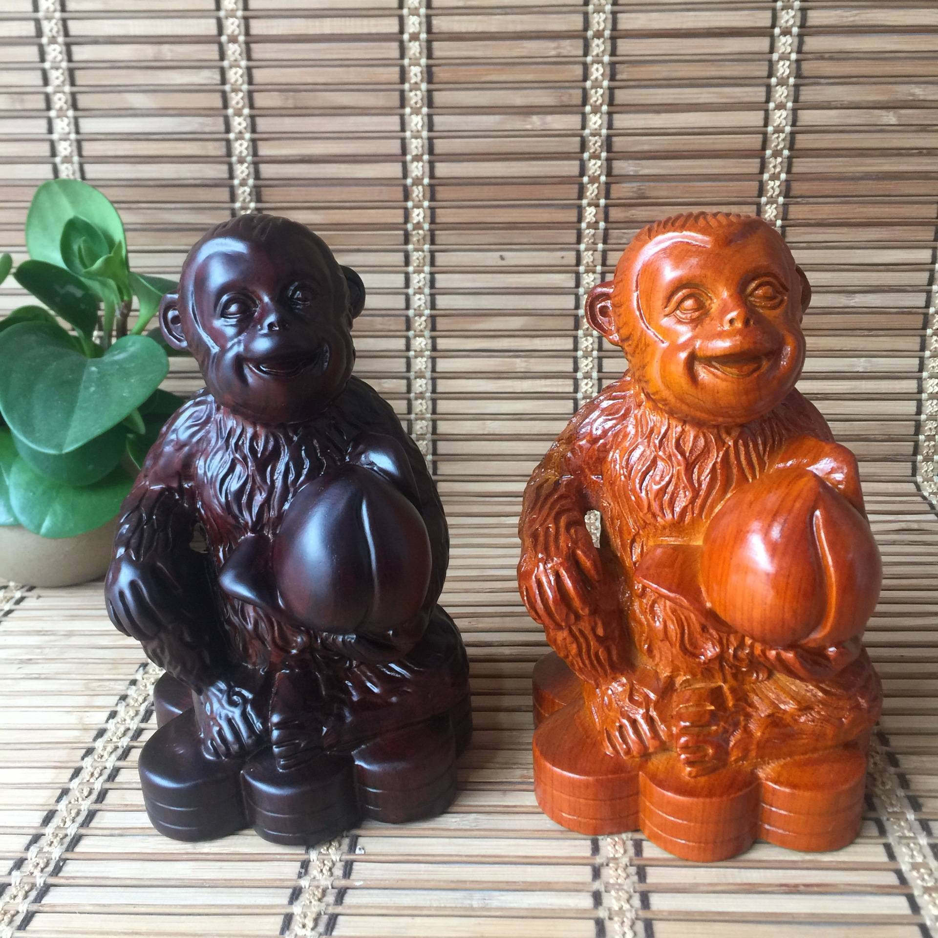 金匠大作猴子抱寿桃黑檀木雕摆件创意家居实木摆饰礼品木质工艺品图片
