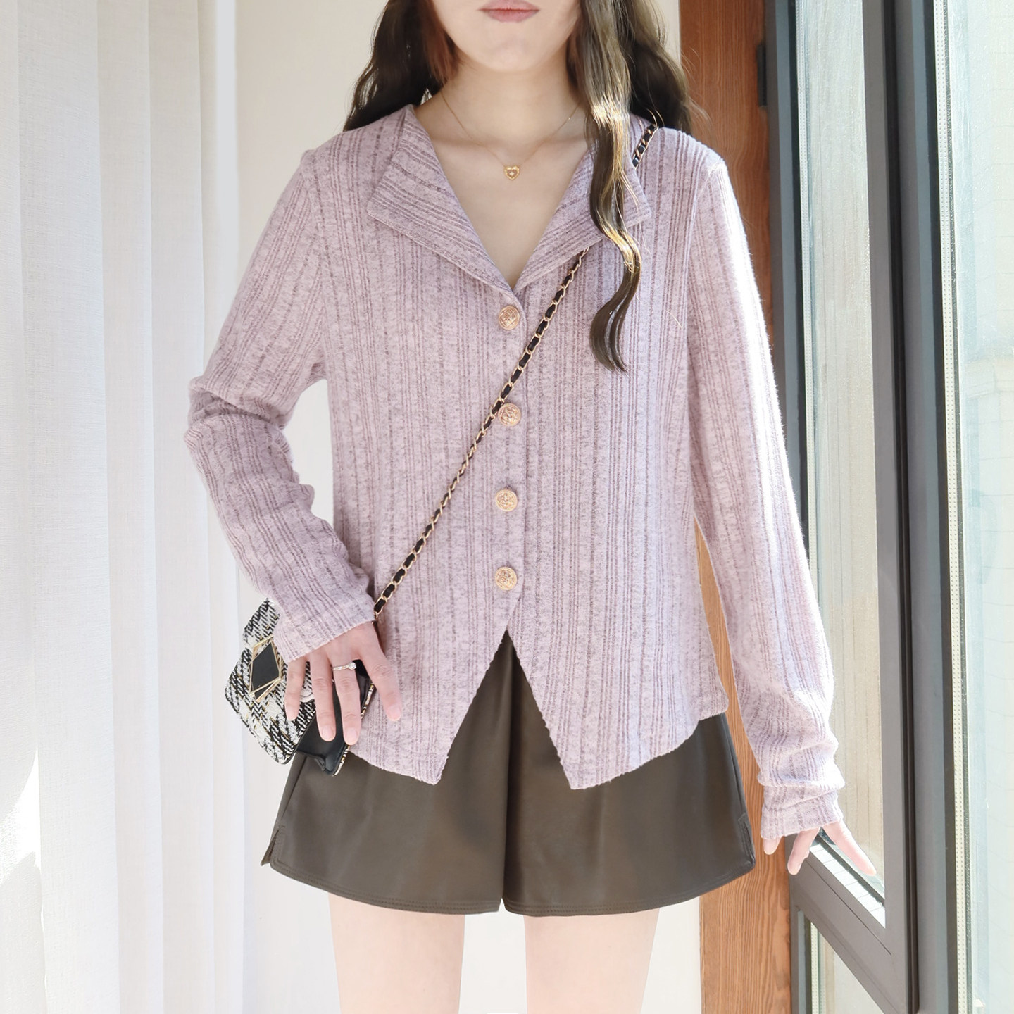 大码V领针织衫女200斤胖mm短款春2026新款正肩柔软小个子长袖上衣