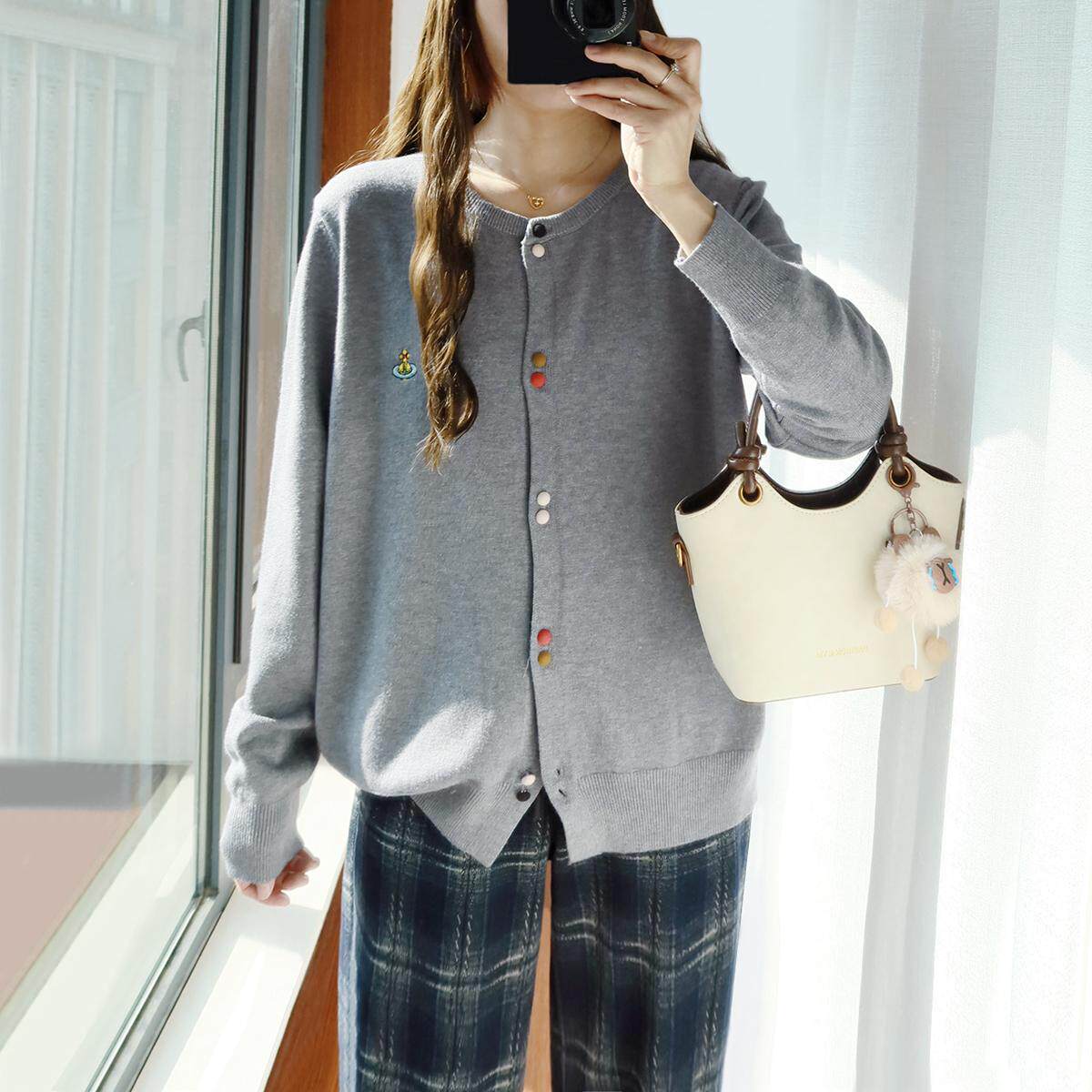 大码针织衫开衫外套女胖mm春秋微胖学院风刺绣胖妹妹圆领显瘦上衣