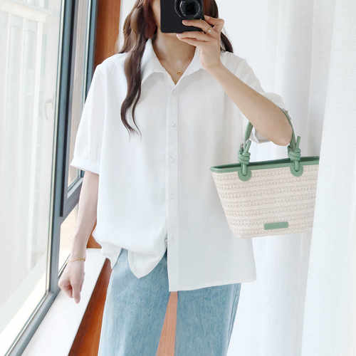 短袖白衬衫V领大码女装宽松正肩
