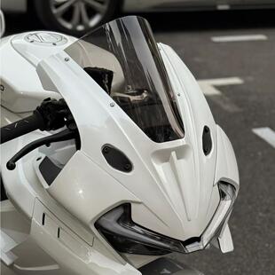适用春风675sr【分体式小风挡】实用可更换摩托车配件v竞技改装件