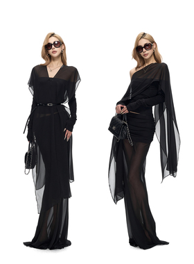 Fanptntox·黑色仿真丝时髦百搭随性设计感雪纺透视方巾 丝巾披肩