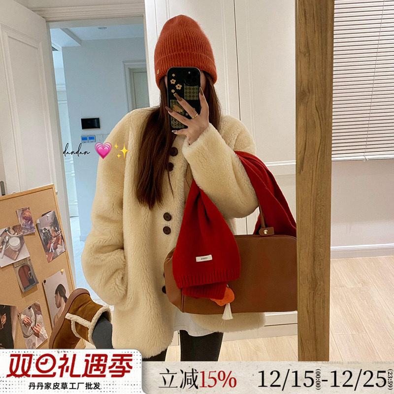 温柔奶油黄羊羔毛皮毛一体皮草女