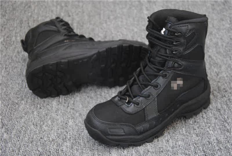 Bottes militaires - Ref 1402319 Image 1