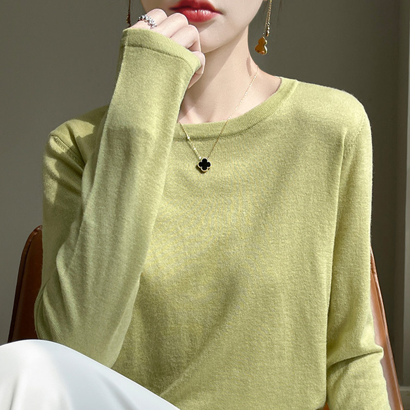 撤柜撤标(A)纯色针织打底衫女春秋流行内搭上衣洋气大码女装毛衣