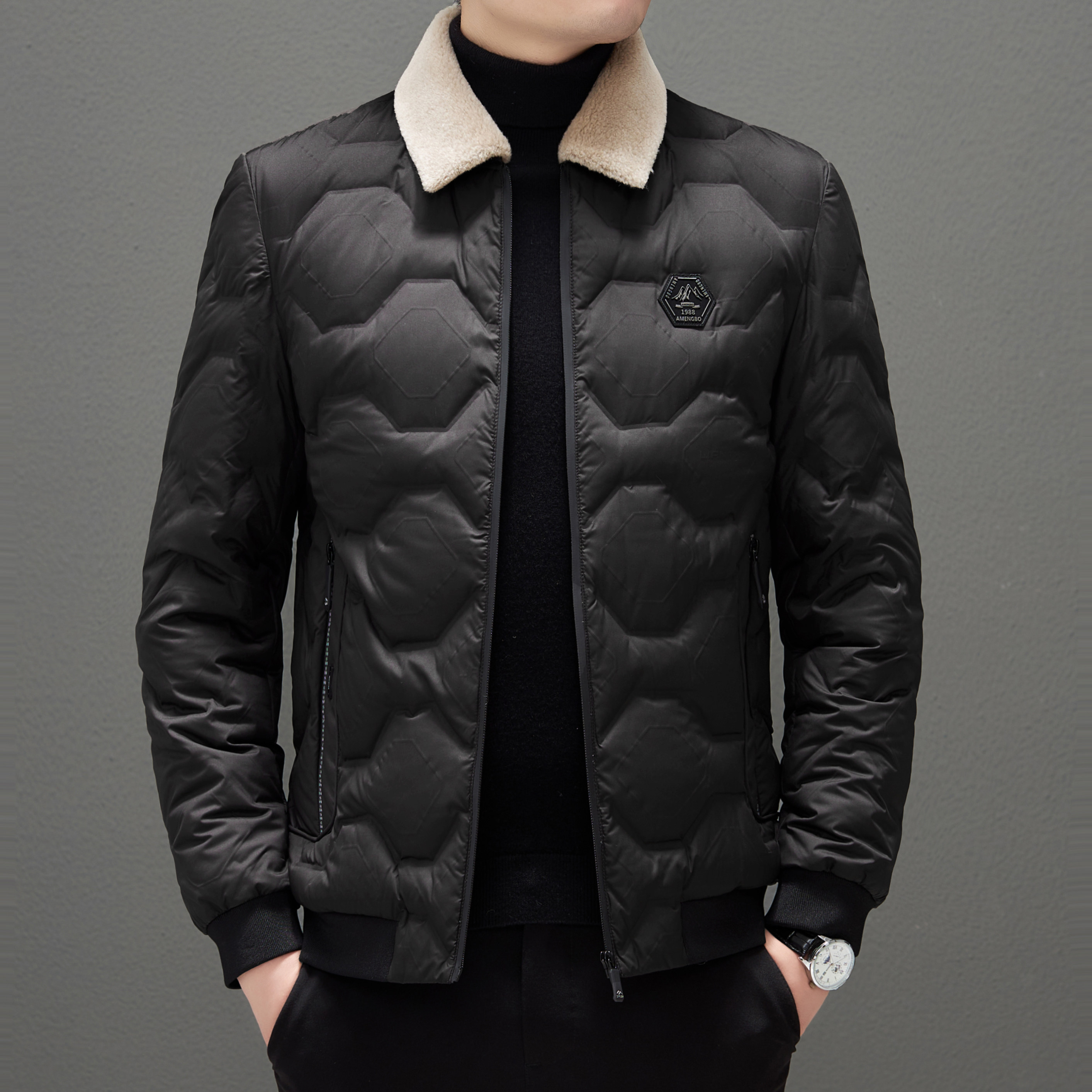 【豆家】撤标撤柜！2025秋冬男士新款商务休闲轻薄保暖翻领羽绒服