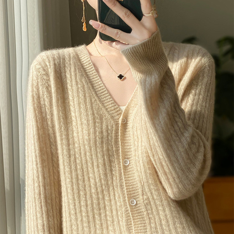 撤标撤柜(A)女春秋款V领减龄显瘦时尚大码女装秋冬针织开衫毛衣