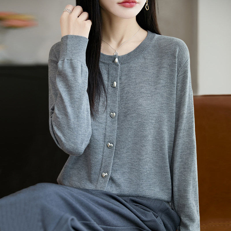 撤标撤柜(A)爱心纽扣针织开衫外套女春秋外搭洋气大码女装上衣,女装/女士精品,毛针织衫,淘宝优惠券,粉丝福利购,淘宝优惠卷