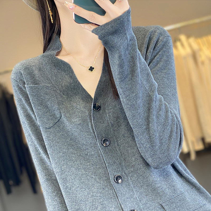 撤柜撤标(A)灰色V领带兜针织开衫外套女春秋款外搭洋气女装上衣