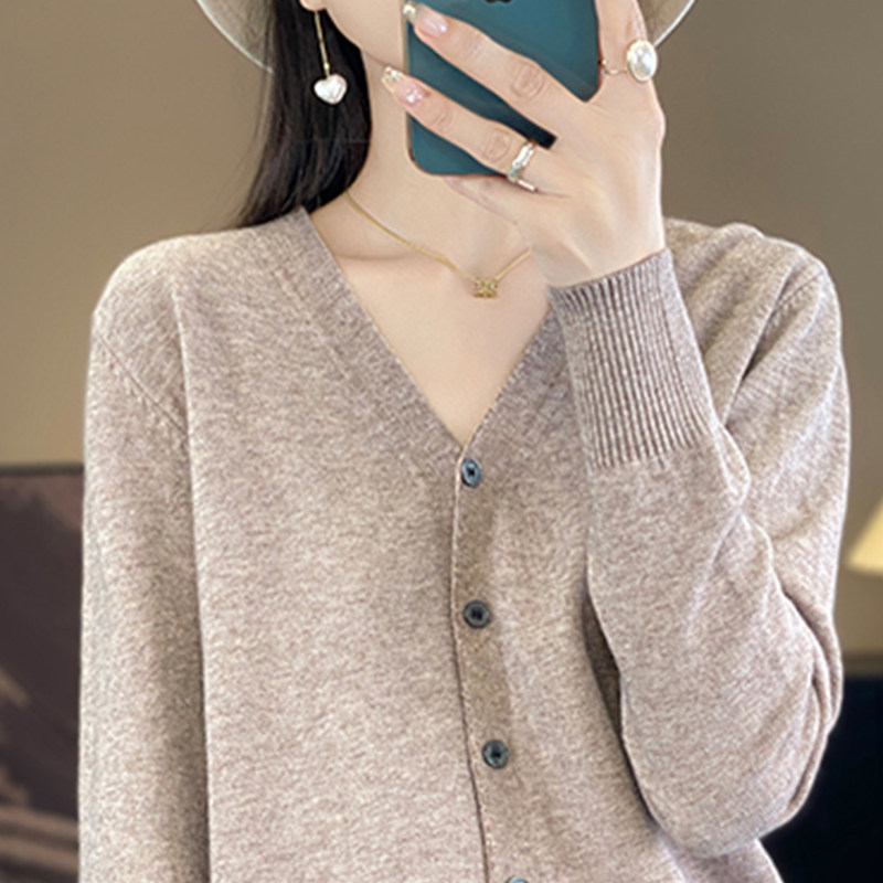 撤柜撤标(A)V领纯色针织开衫外套女春秋外搭洋气大码女装上衣,女装/女士精品,毛针织衫,淘宝优惠券,粉丝福利购,淘宝优惠卷