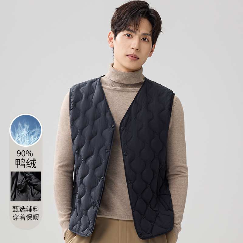 【豆家】撤标撤柜!2025年秋季男士新款休闲轻薄短款V领羽绒马甲