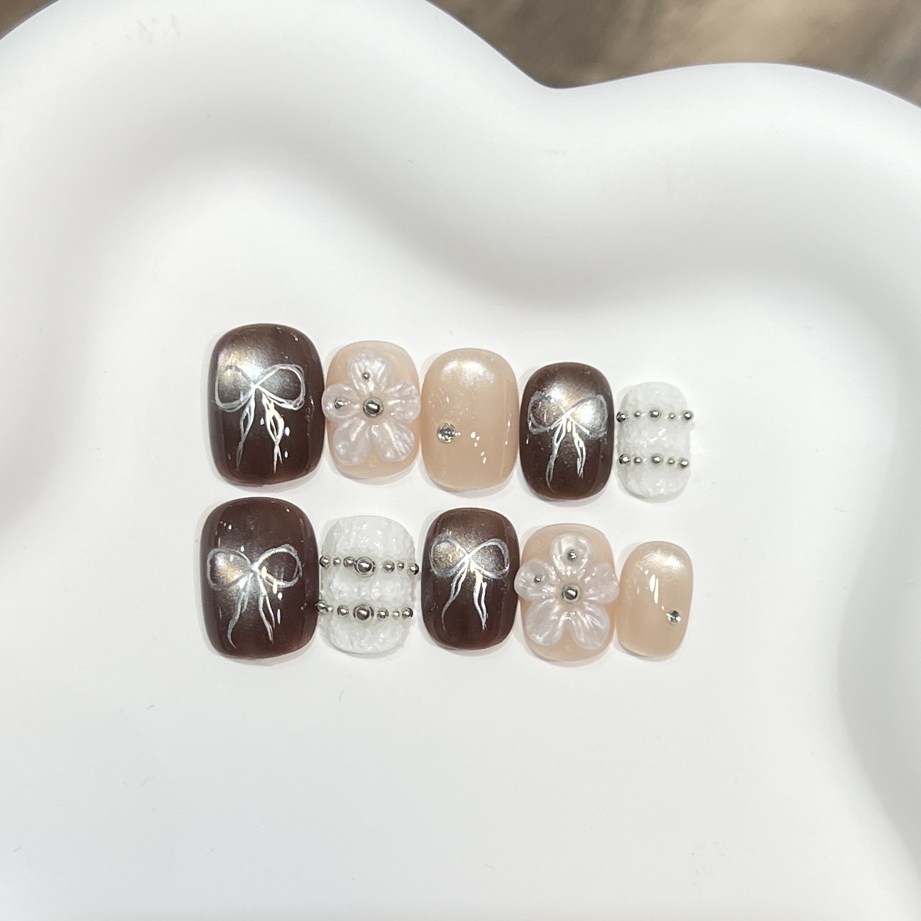 穿戴甲咖啡色系新款手工花朵