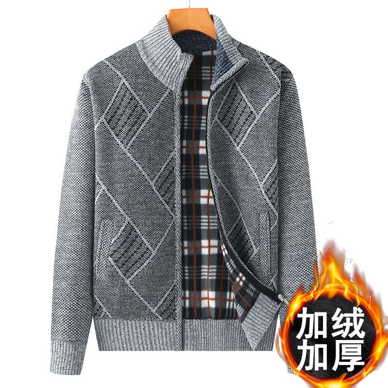 중년 아빠의 따뜻한 니트 가디건 중년 남성의 두꺼운 벨벳 스웨터 할아버지의 가을 겨울 코트