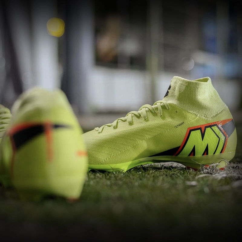 刺客16高帮姆巴佩维尼修斯足球鞋