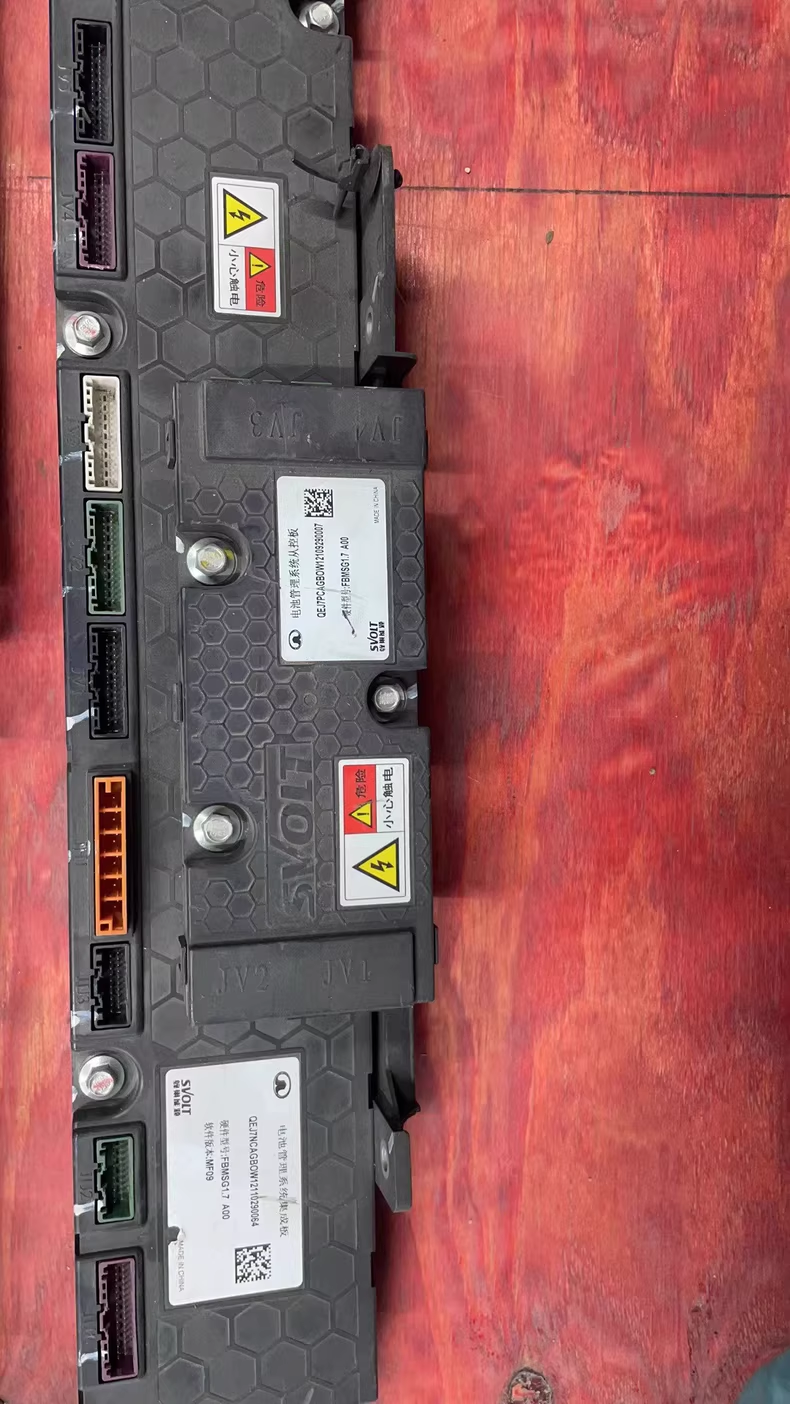 东风风神e70蜂巢电池包电池管理系统bms，线束 BDU总成 。风神