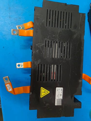 哪吒V电池管理系统BMS，BDU模块 型号NETA BDU D