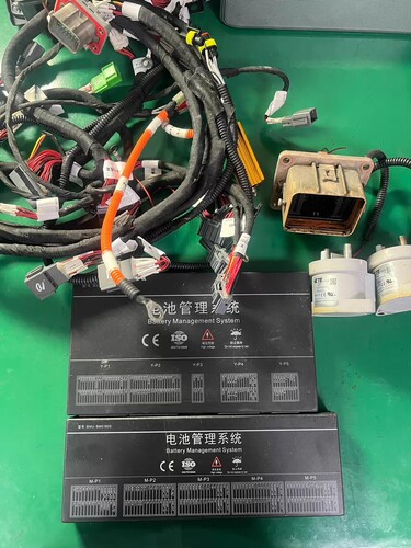 南京金龙D07 航天威能三元锂366V 135Ah版本电池管理系统BMS