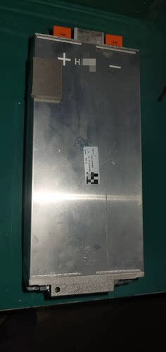 哪吒U，哪吒V，动力电池包，3P4S 183Ah模组，2P6S 122Ah模组下