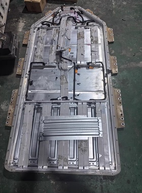 吉利几何C 宁德时代三元锂 374V 187Ah 70Kwh 装置