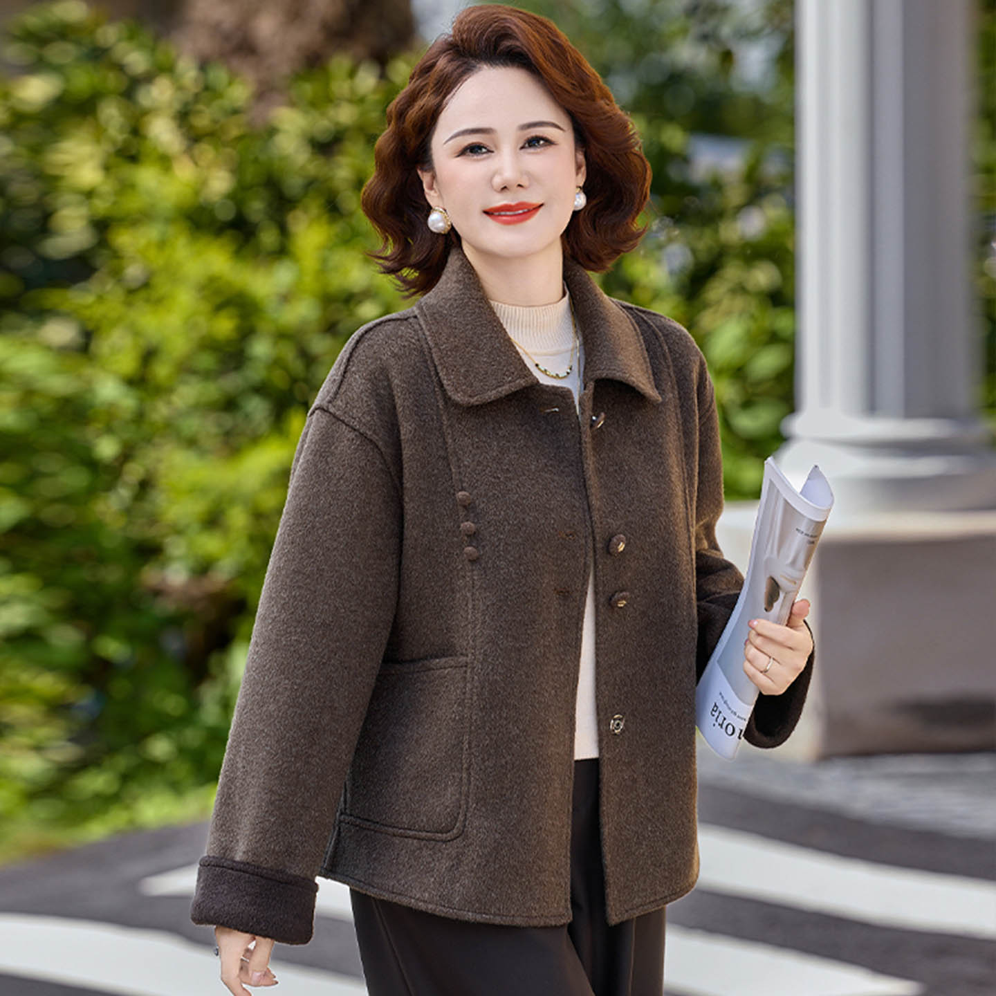 妈妈春秋双面呢大衣女短款小个子2026新款中老年气质减龄毛呢外套图片