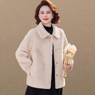 妈妈秋冬款水貂绒毛呢外套女2025新款老年人洋气皮毛一体大衣短款