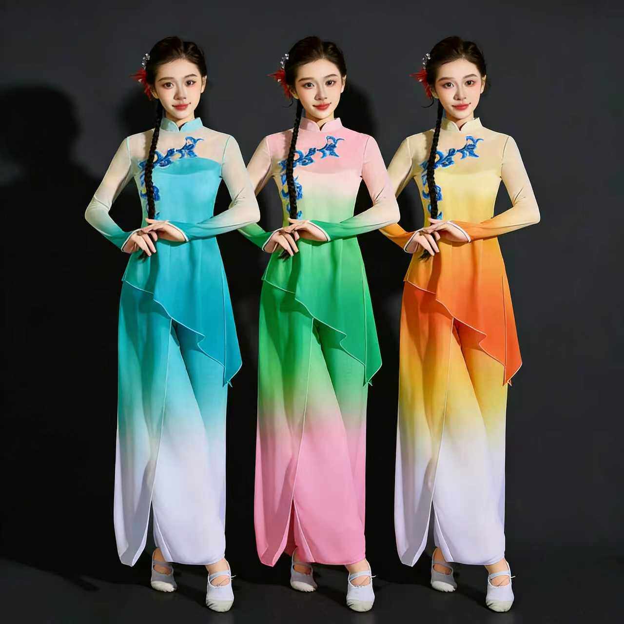 古典舞演出服飘逸中国扇子舞新款舞蹈服装秧歌舞蹈服广场舞套装图片